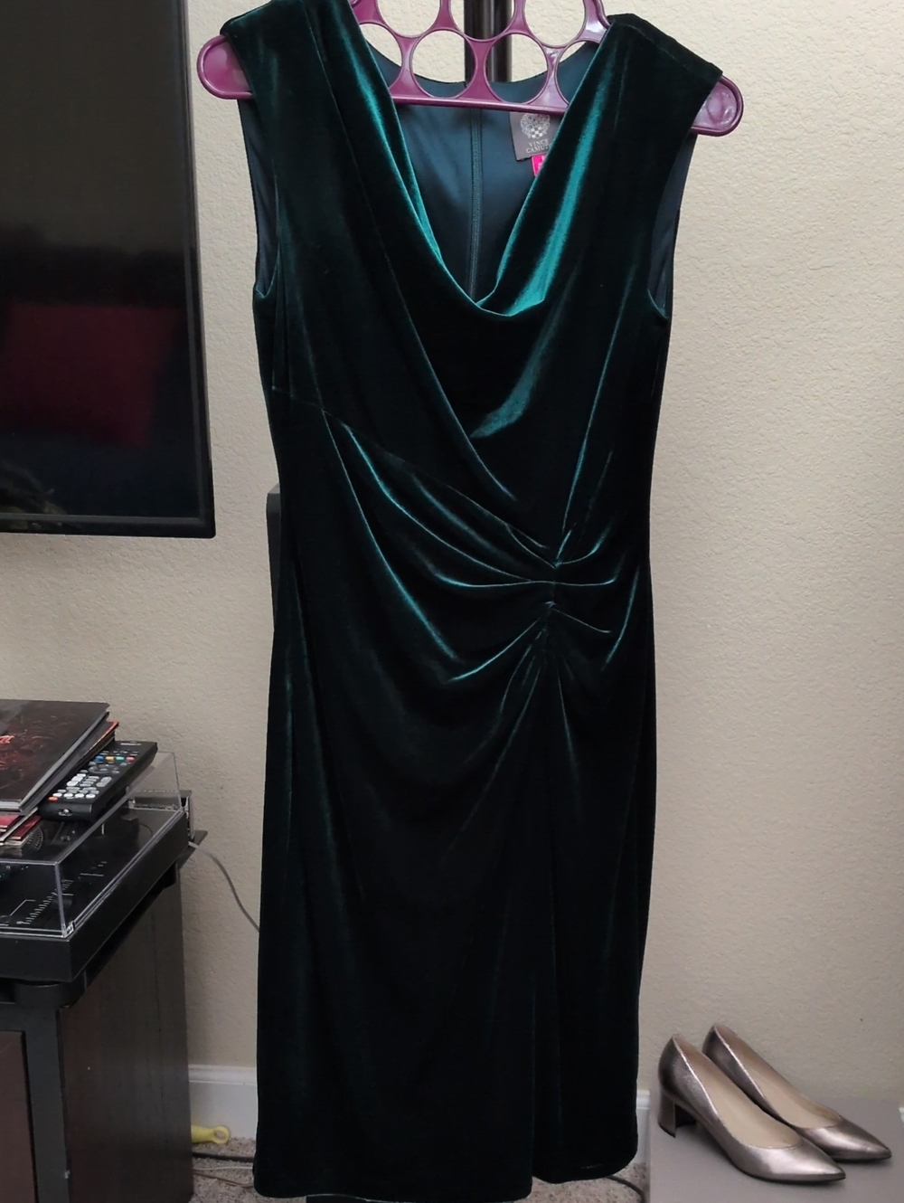 Vince Camuto Emerald Green Velvet Draped Cowl Sheath Dress